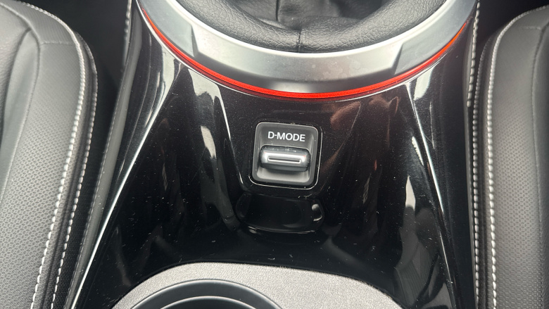 Nissan Juke 1.0 DiG-T Tekna 5dr Petrol Hatchback